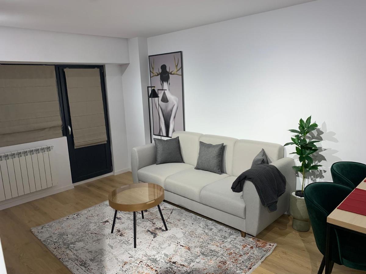 Prosper Plaza Aparthotel Букурещ Екстериор снимка
